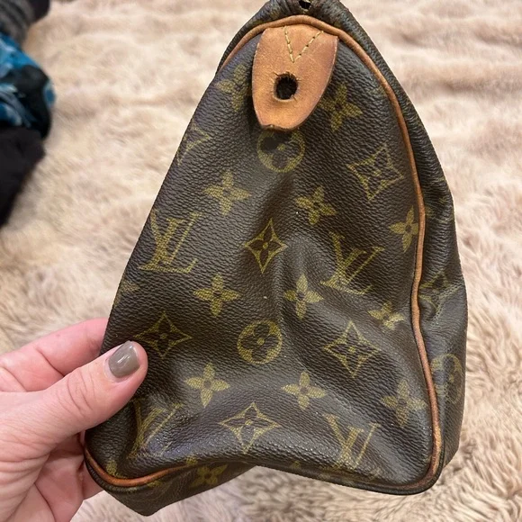 Louis Vuitton Monogram Handbag - Picture 6 of 8